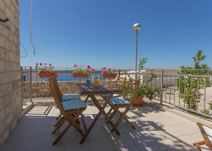 Ad Hvar Апартаменти